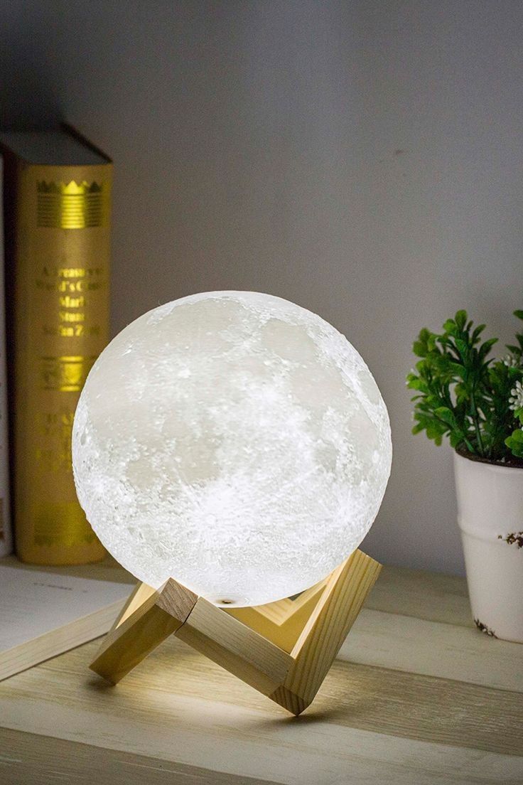 Lampka nocna 3D w kształcie księżyca