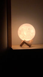 Lampka nocna 3D w kształcie księżyca