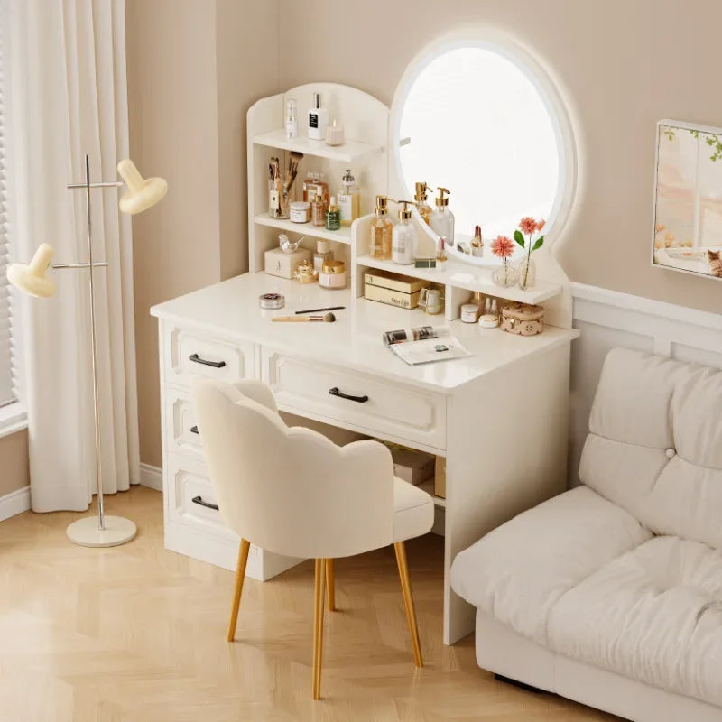 Toaletka w stylu "Cream Wind" z lustrem