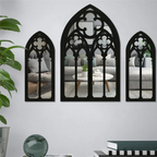 Gotyckie lustro dekoracyjne w kształcie okna katedralnego