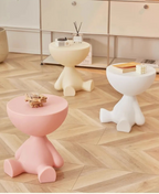 Kreatywny stolik kawowy w kształcie ludzika