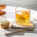 Szklanka ze wzorem góry ze szkła borokrzemowego