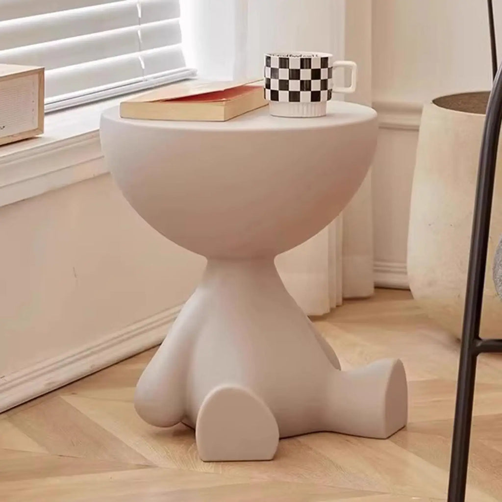 Kreatywny stolik nocny w kształcie ludzika