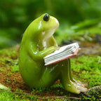 Figurka Żaba Czytelnik