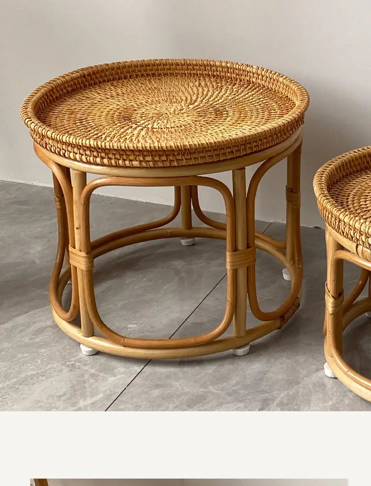 Rattanowy stolik vintage