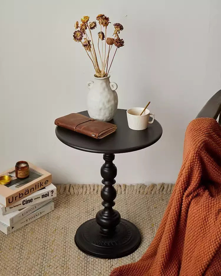 Nowoczesny stolik boczny w stylu Mid-Century