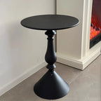 Nowoczesny stolik boczny w stylu Mid-Century