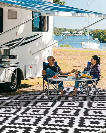 Dwustronny dywan w amerykańskim stylu