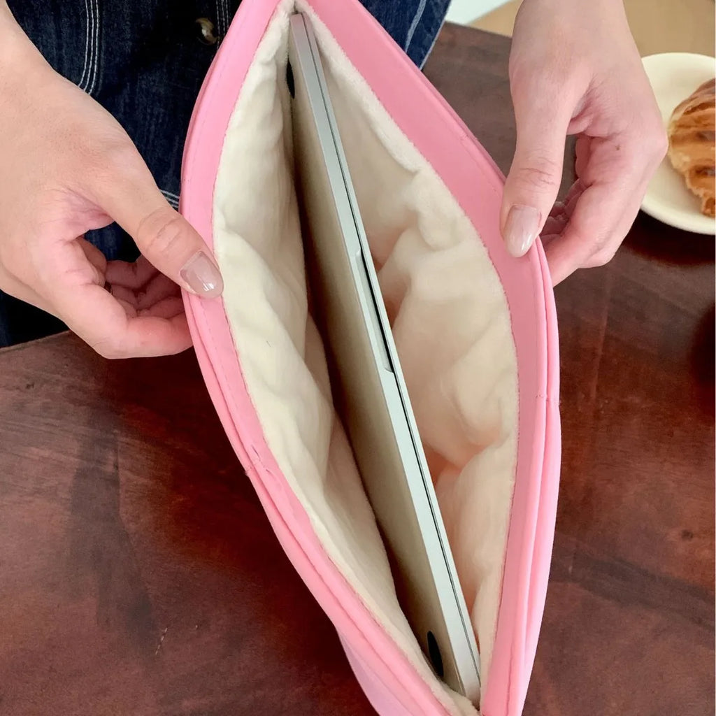 Elegancki i Miękki Pokrowiec na Laptopa MacBook