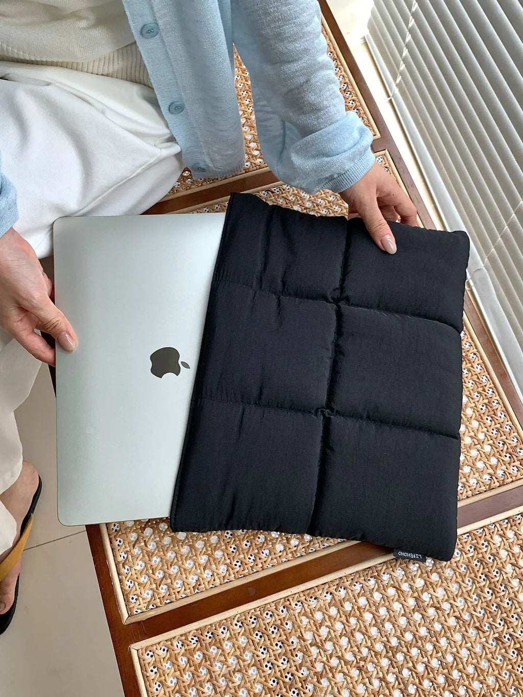 Elegancki i Miękki Pokrowiec na Laptopa MacBook