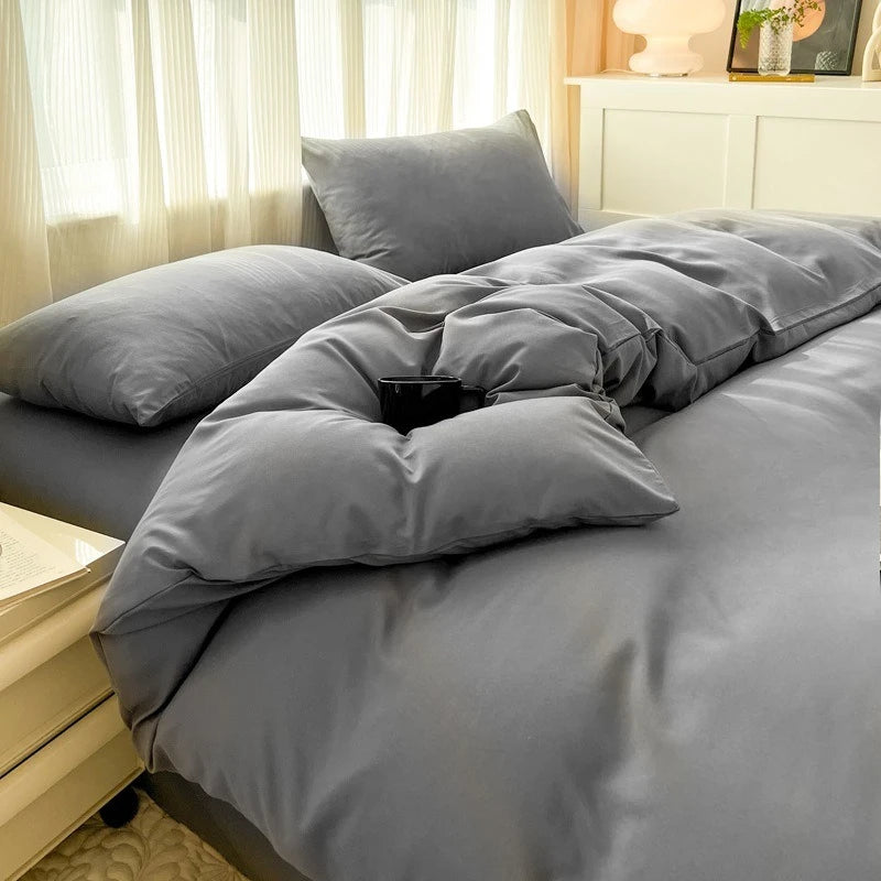 Miękki i oddychający komplet poszewek i prześcieradło w różnych kolorach