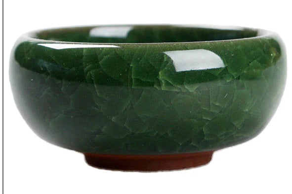 Zestaw ceramicznych miseczek do herbaty w stylu japońskim