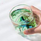 Szklanka ze wzorem góry ze szkła borokrzemowego