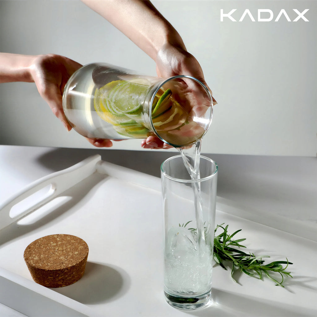Karafka szklana "Kadax" z korkowym zamknięciem - 1L