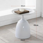 Skandynawski stolik kawowy w kształcie kieliszka