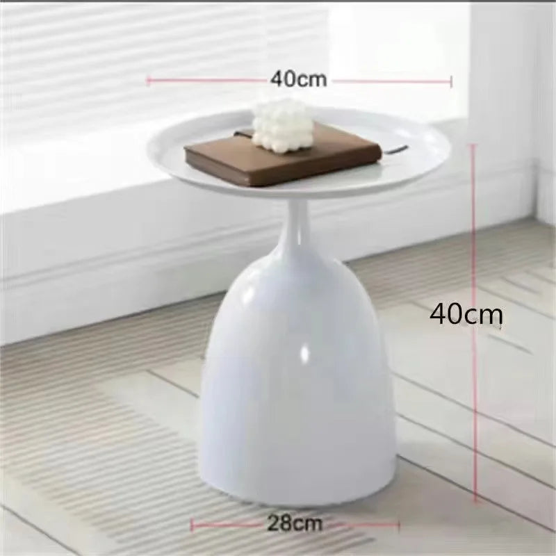 Nowoczesny stolik kawowy w minimalistycznym stylu