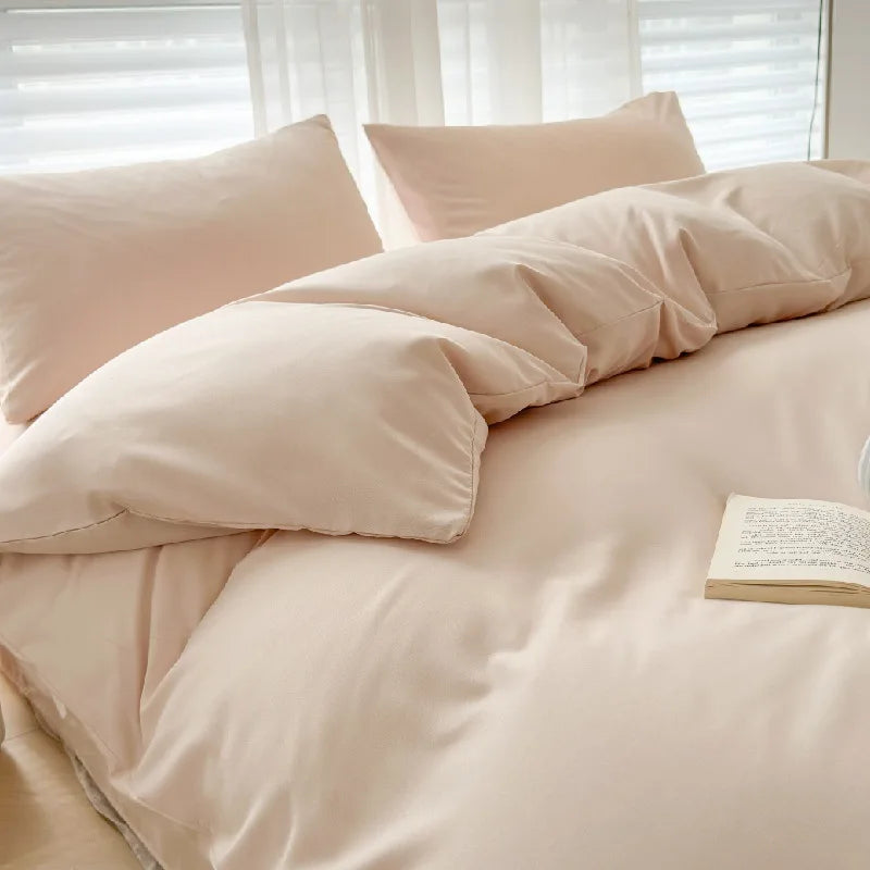 Miękki i oddychający komplet poszewek i prześcieradło w różnych kolorach