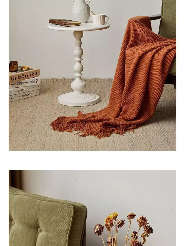 Nowoczesny stolik boczny w stylu Mid-Century