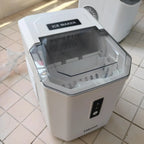 Elektryczna kostkarka do lodu