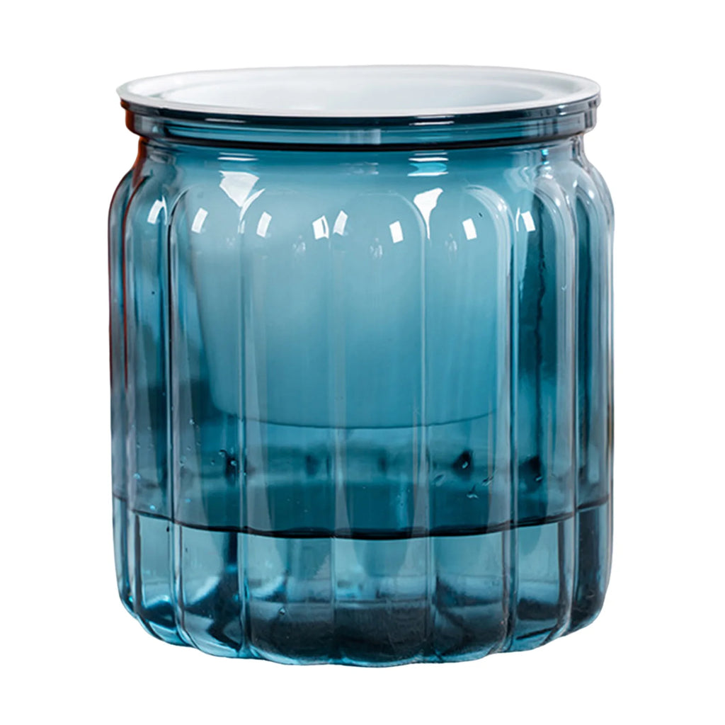 Szklany wazon w nowoczesnym stylu