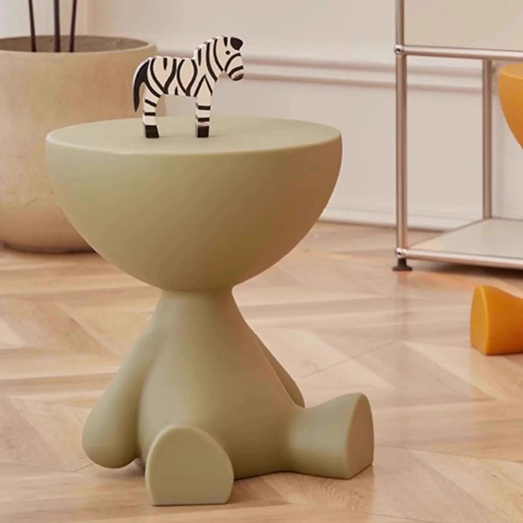 Kreatywny stolik nocny w kształcie ludzika